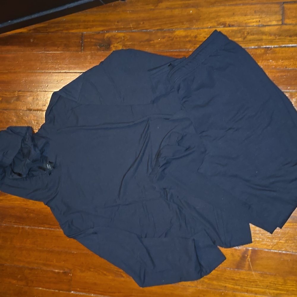 Jogger Set - Picture 5 of 5